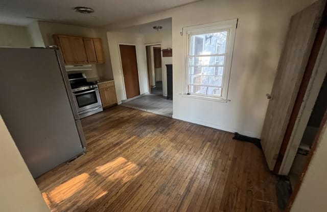 2631 Homeplace Street - 2631 Homeplace Street, Dearborn, MI 48124
