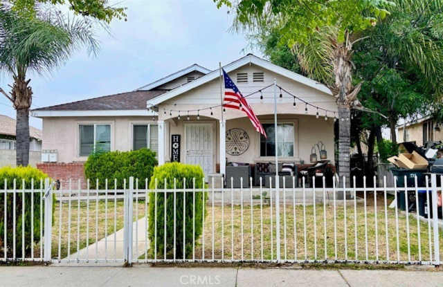 221 N Soldano Avenue photos photos