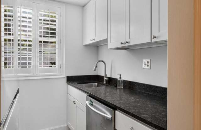 4326 N PERSHING Drive Gallery 4