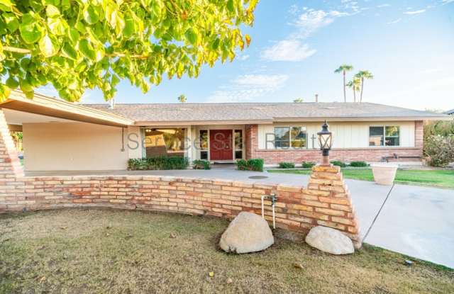 510 Redondo Dr N photos photos