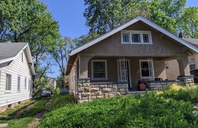 2202 E. 68th Street - 2202 East 68th Street, Kansas City, MO 64132
