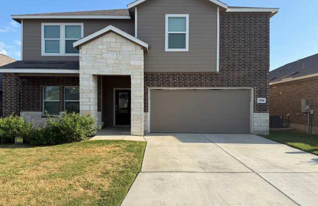 Spacious 5-Bed, 3-Bath Home in Brookmill – Perfect for Military Families! photos photos