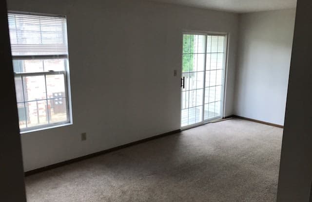 742 Mauro Circle #5 - 742 Mauro Circle Southeast, Niles, OH 44484