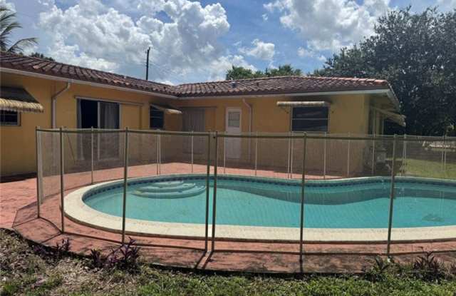 5691 SW 1st Street, Plantation, FL 33317 - 3557 Gallery 3