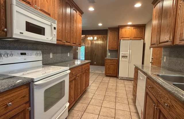 Adorable house with large deck,  yard and RV access photos photos