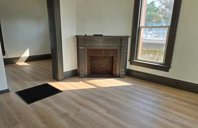 206 Pleasant St Ashland Ohio 44805 Gallery 2