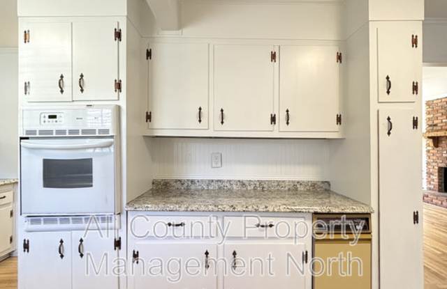 1273 Becket Dr. NE Gallery 4