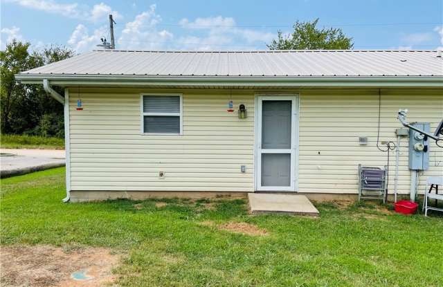 12224 Cavewood Road Gallery 2