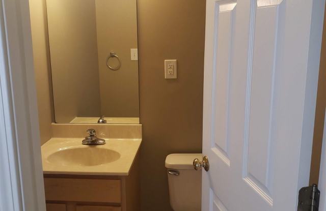2629 E Oaklawn Court Gallery 4