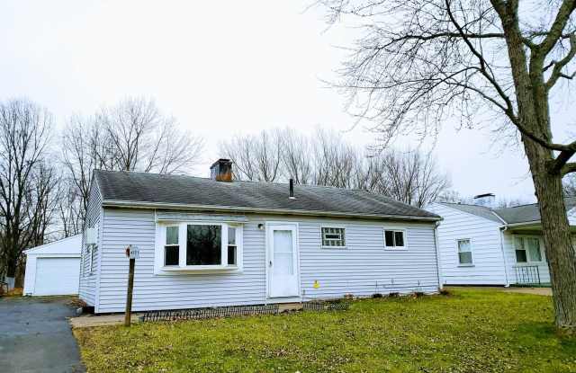 4321 Riverside Drive - 4321 Riverside Dr, Lorain, OH 44055