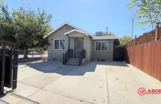 Cute 3 Bedroom Located in Taft! photos photos
