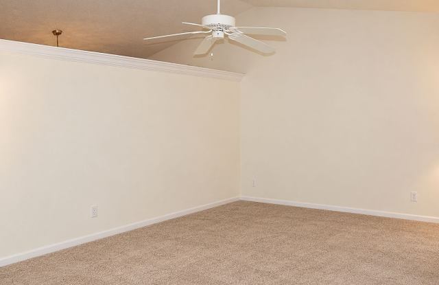 2BR/2BA Englewood Waterfront Home with Private Dock, Boat Lift & 2-Car Garage — $2,300/mo Gallery 3
