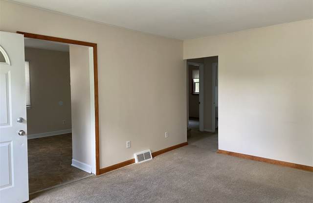 7535 E Michigan Ave Gallery 2