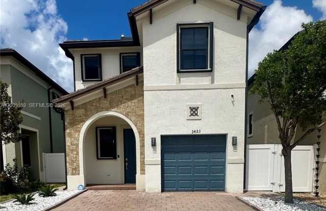 3423 W 110th St photos photos