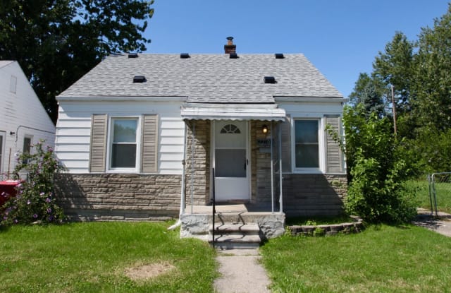 22103 Donald Ave - 22103 Donald Avenue, Eastpointe, MI 48021