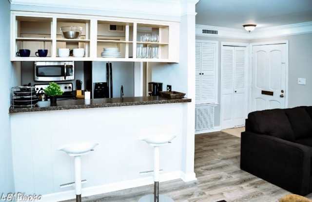 26 Chaumont Sq NW - 26 Chaumont Square Northwest, Atlanta, GA 30327