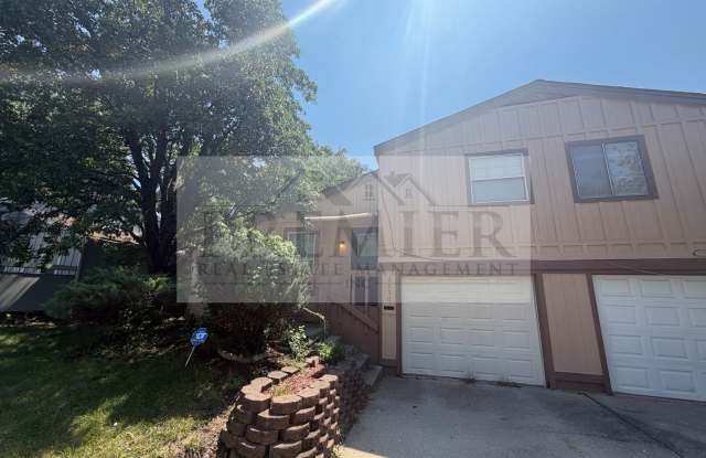 3 bd / 1.5 ba townhome 8430 Lane Place, Raytown, MO 64138 Culdesac $1450 FINISHED BASEMENT Gallery 1