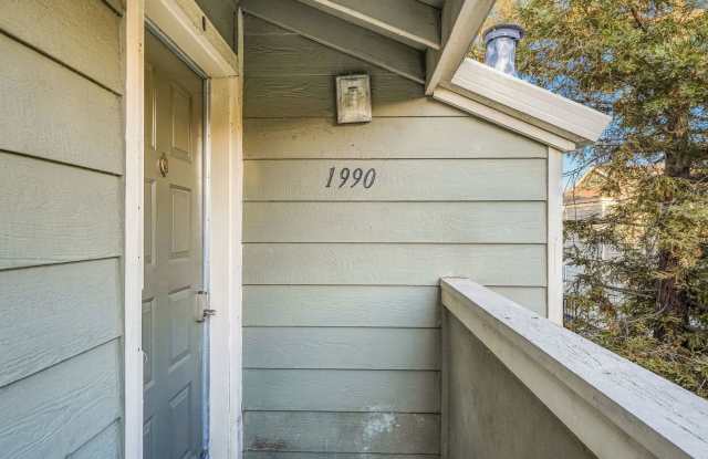 Updated 1-Bedroom Condo with Private Balcony and Garage Gallery 3