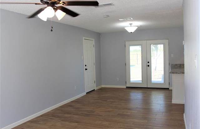 516 White Oak Lane Gallery 3