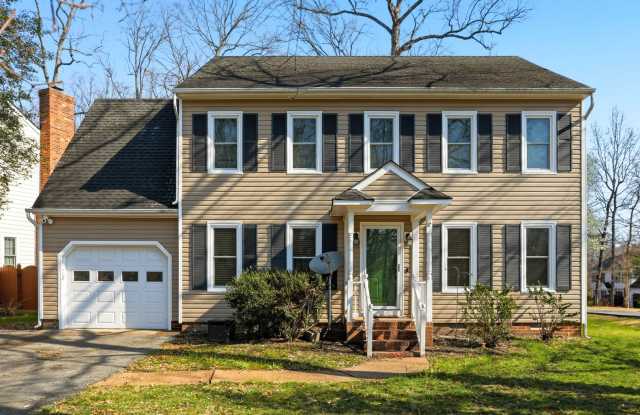 LOVELY 4 BEDROOM HOME IN MONACAN HILLS photos photos