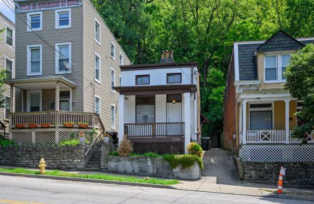 2146 Clifton Avenue photos photos