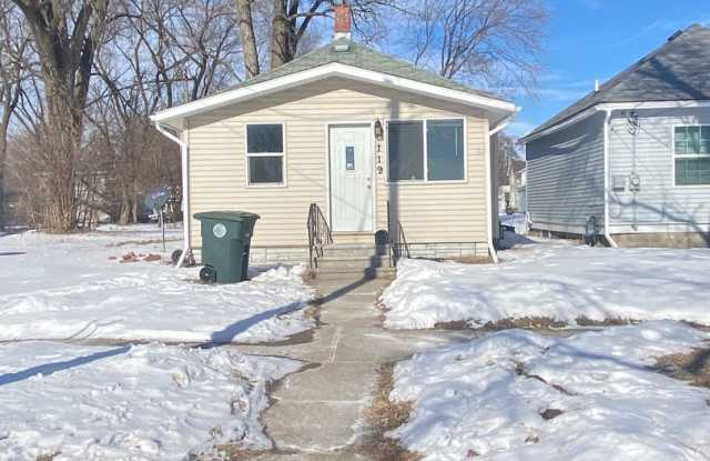3 Bed 1 Bath Home available March 1st photos photos