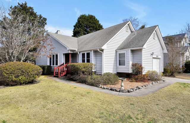 Charming home located in Heart of Wilmington - 4178 Abbington Terrace, Wilmington, NC 28403