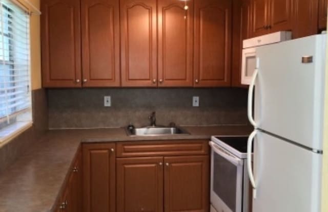 354 Sheffield O 354 - 354 Sheffield O, Palm Beach County, FL 33417