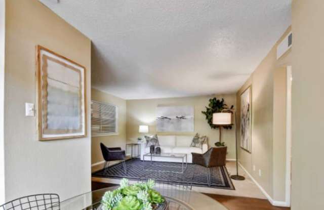 8747 Datapoint Dr Gallery 2