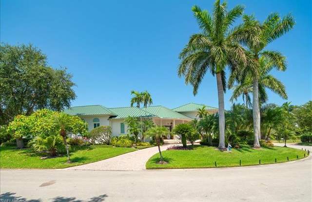 15 Sabre LN - 15 Sabre Lane, Naples, FL 34102