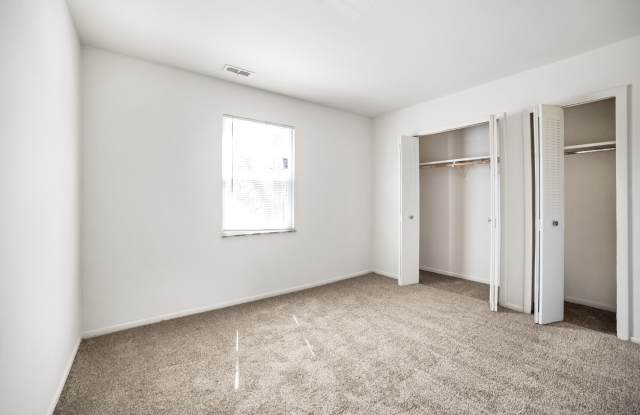 Somerset Apartments Gallery 4