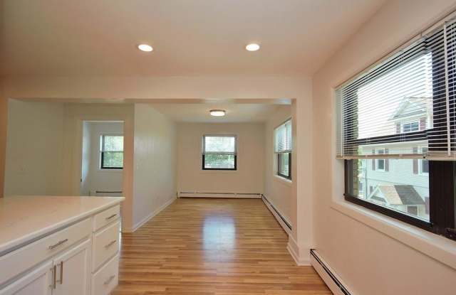 190 N State Road Gallery 3