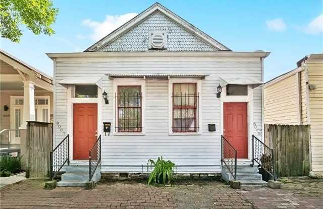 8007 GREEN Street photos photos