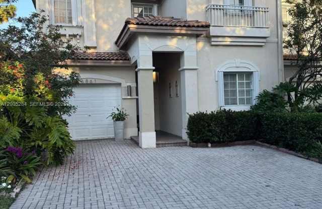 6861 NW 107th Ct photos photos