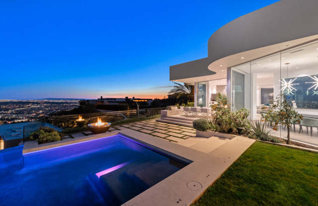 9305 Nightingale Dr photos photos