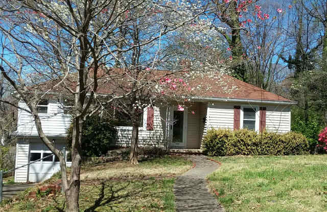 1125 Crestwood Drive Southwest - 1125 Crestwood Drive Southwest, Winston-Salem, NC 27101