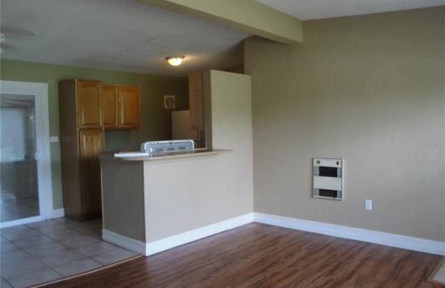 3249 CRESTWOOD DRIVE Gallery 3