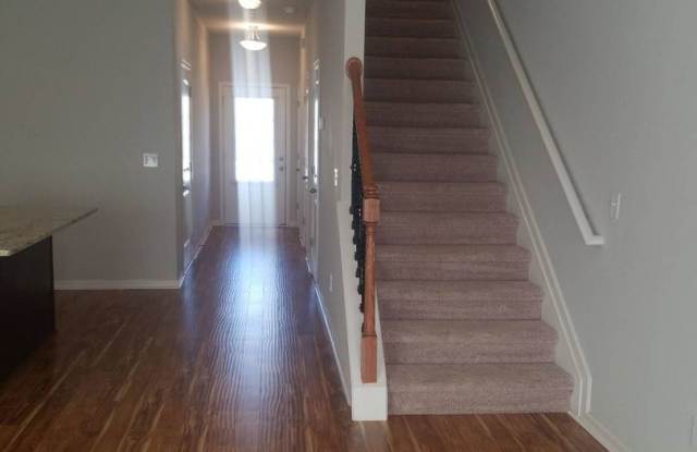 1838 Old Dogwood Gallery 4