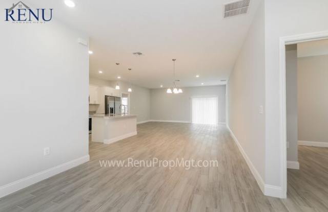 213 Begonia Place Gallery 4