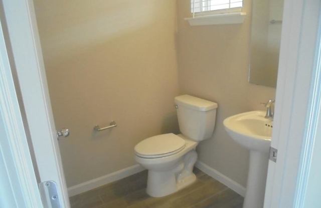 12663 JOSSLYN LN Gallery 2