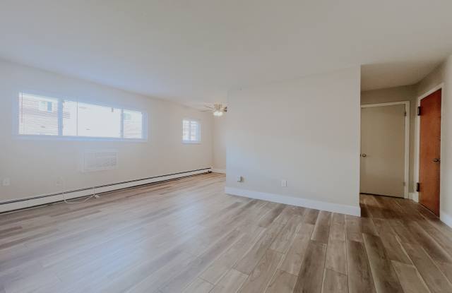 Emerald Village Apartments Gallery 4
