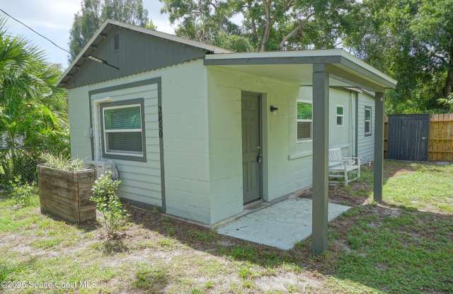 2850 Shwonda Avenue NE - 2850 Shwonda Avenue Northeast, Palm Bay, FL 32905