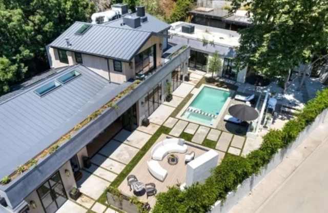 1914 Laurel Canyon Blvd photos photos