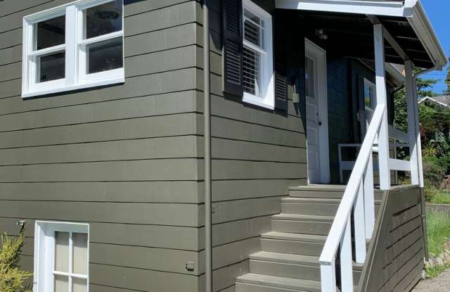 Great 2 beds Bungalow in Greenlake! Gallery 3