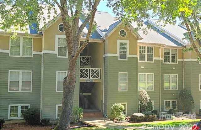 19843 Henderson Road Gallery 2