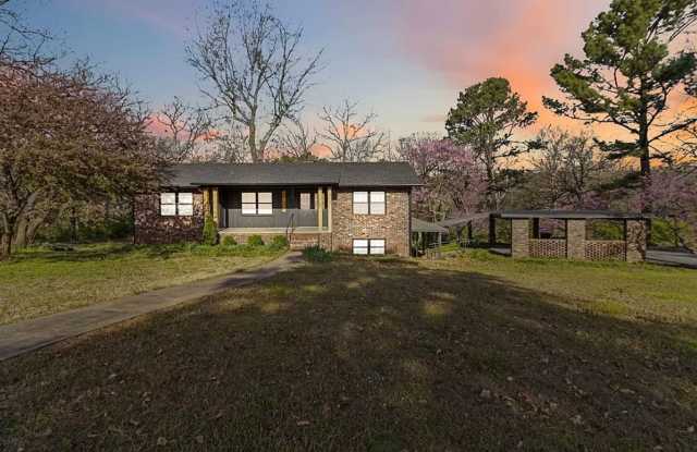 One-of-a-Kind Home in Prime Fayetteville Location – 2130 N Box Ave photos photos