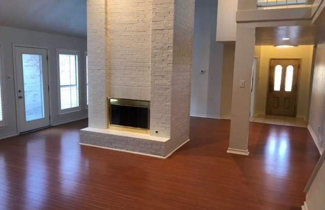 18908 Waterway Road Gallery 4
