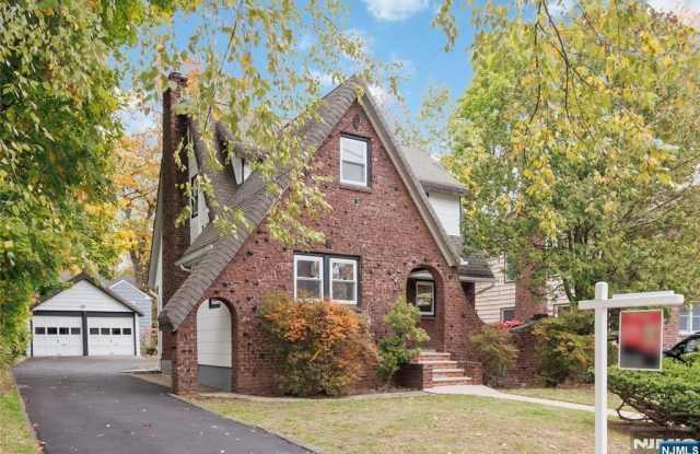 451 Sagamore Avenue - 451 Sagamore Avenue, Bergen County, NJ 07666