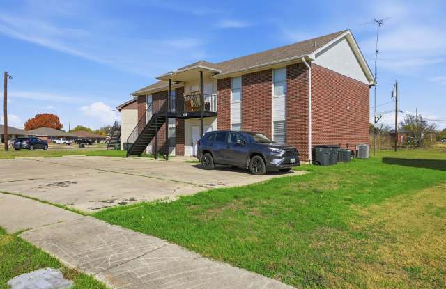 4 Weeks Free! 1716 Benttree Dr, Unit C – Killeen, TX 2 Bed / 1 Bath | $50 Military Discount photos photos