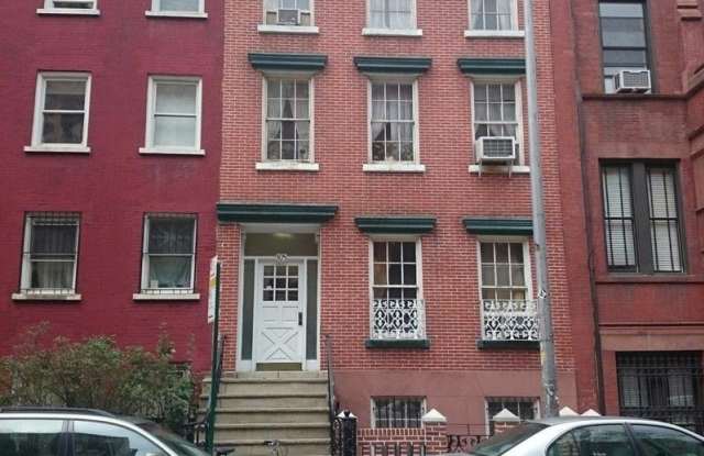 305 East 12th Street photos photos